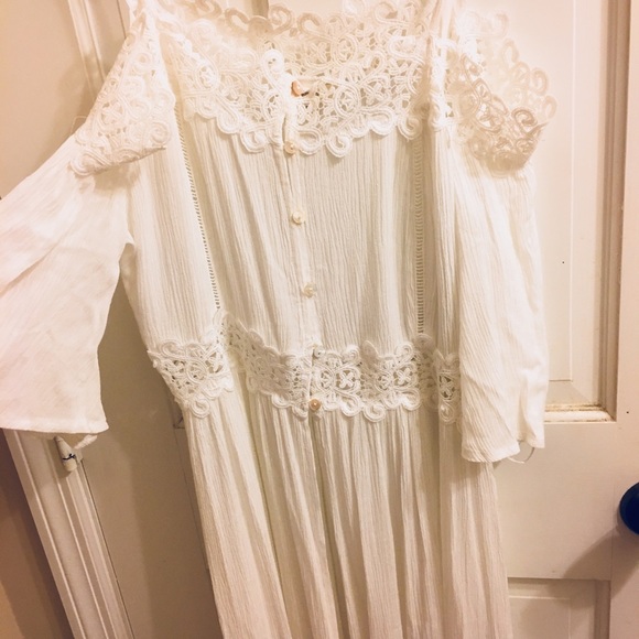 Tops - Long white lace cardigan maxi